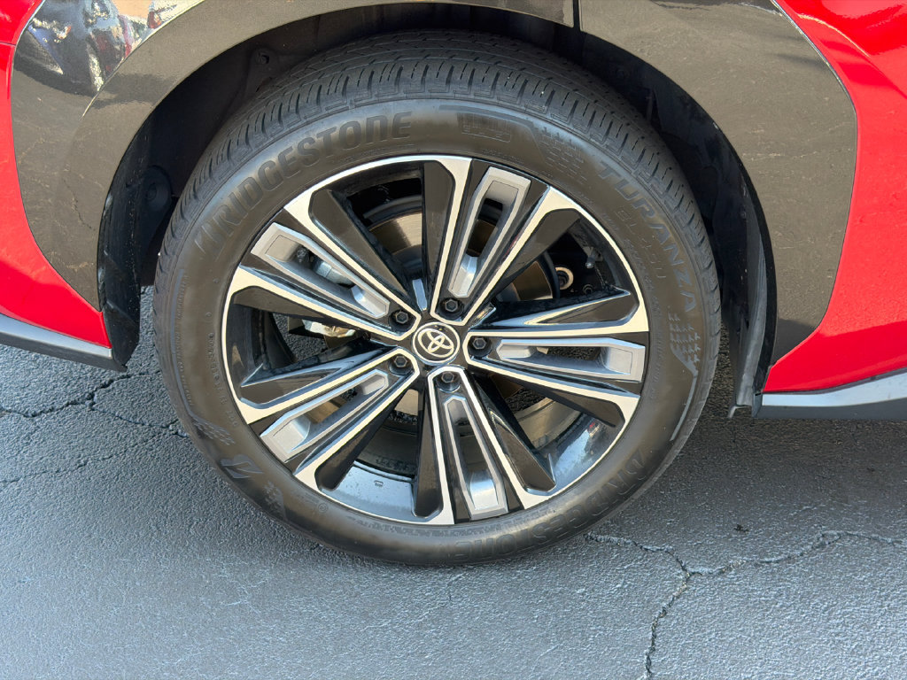 Used 2024 Toyota bZ4X FWD image 21