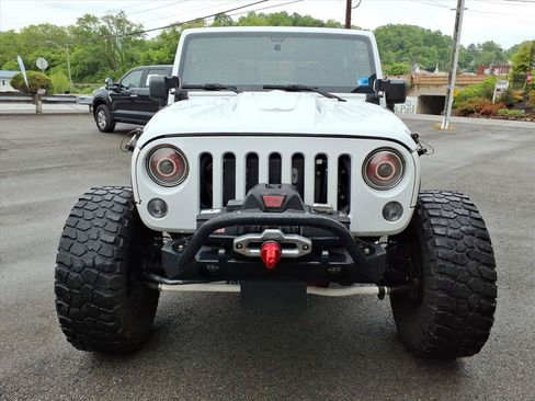 Used 2016 Jeep Wrangler Sport AWD/4WD image 8