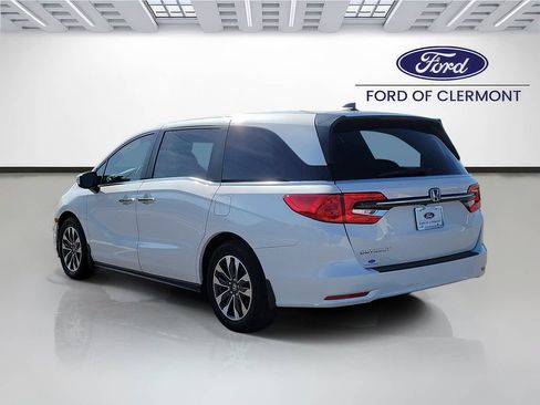 Used 2024 Honda Odyssey EX-L image 3