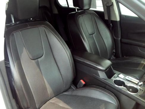 Used 2017 Chevrolet Equinox LT w/ Sport Edition FWD image 20