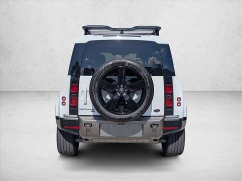 Used 2022 Land Rover Defender 110 X-Dynamic SE AWD/4WD image 7