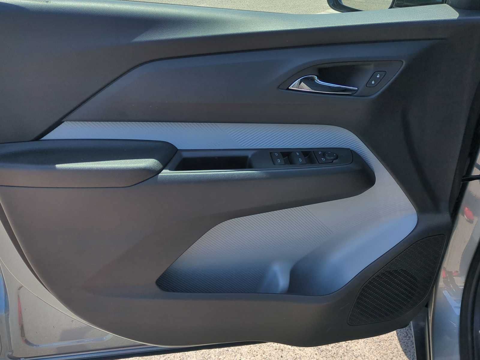New 2027 Chevrolet Bolt LT FWD image 10