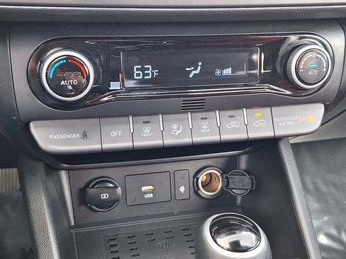 Certified 2023 Hyundai Kona SEL w/ Convenience Package image 22