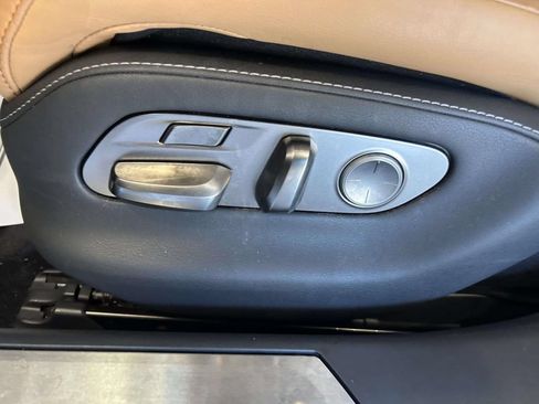 Used 2022 Lexus LS 500 w/ Interior Upgrade Package RWD image 13
