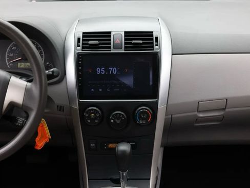 Used 2010 Toyota Corolla LE FWD image 32