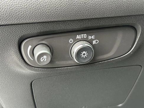 Used 2024 Buick Encore GX Preferred FWD image 10