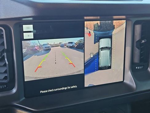 Used 2023 Ford Bronco Outer Banks w/ Sasquatch Package image 18