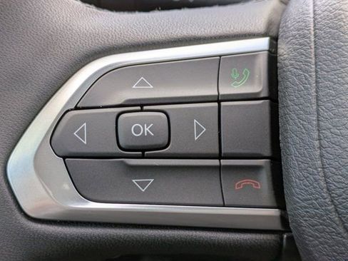 New 2026 Jeep Compass Latitude image 21