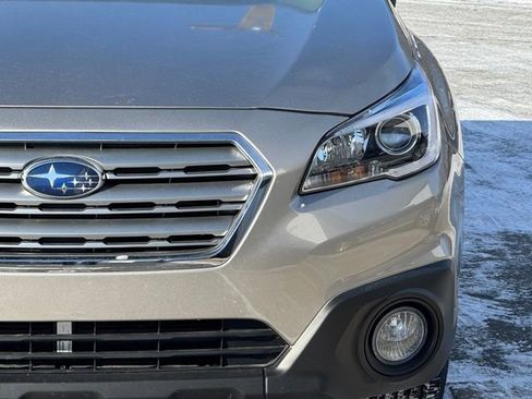 Used 2017 Subaru Outback 2.5i Limited image 10