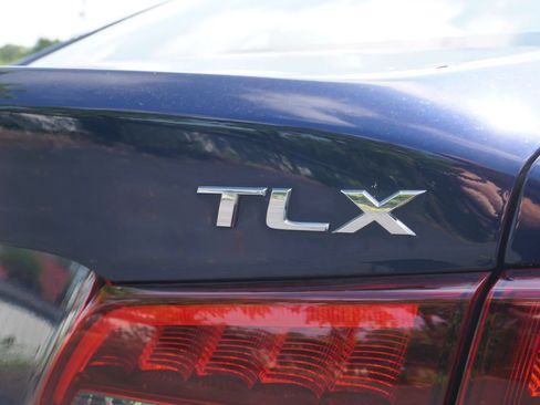 Used 2016 Acura TLX FWD image 9