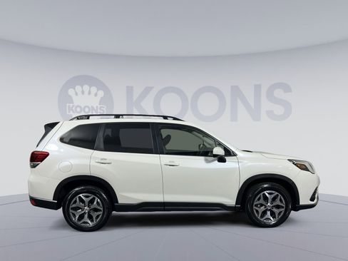 Used 2024 Subaru Forester Premium image 8