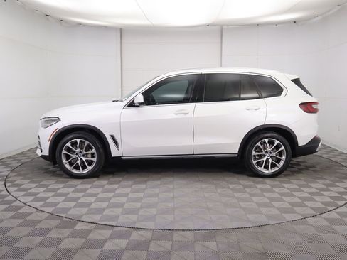 Certified 2022 BMW X5 sDrive40i w/ Premium Package image 8