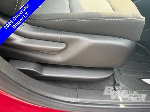 New 2026 Chevrolet Blazer LT w/ Convenience Package FWD image 32