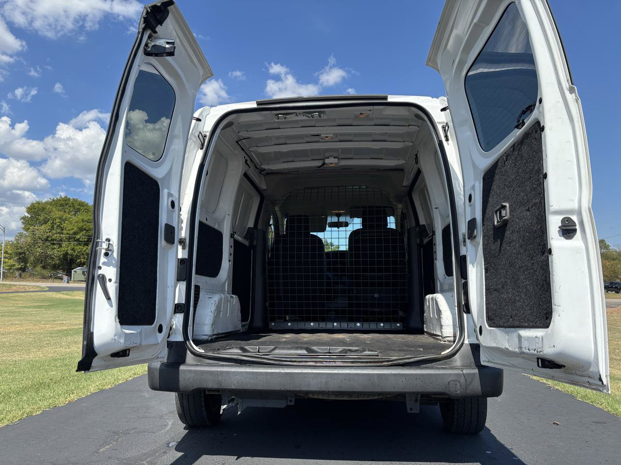 Used 2021 Nissan NV200 S w/ Back Door Glass Package FWD image 12