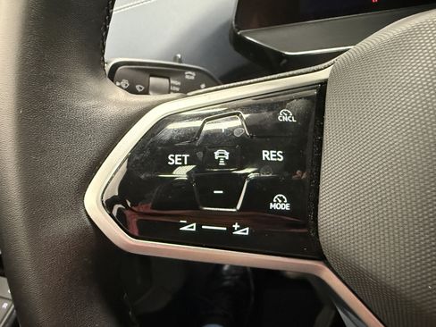 Certified 2025 Volkswagen ID.4 Pro S AWD/4WD image 20