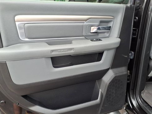 Used 2017 RAM 2500 Big Horn w/ Sport Appearance Group image 15