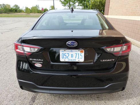 Used 2022 Subaru Legacy Premium AWD/4WD image 8