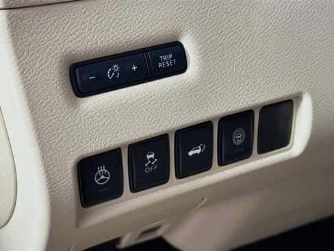 Used 2024 Nissan Murano Platinum w/ Cargo Package image 9