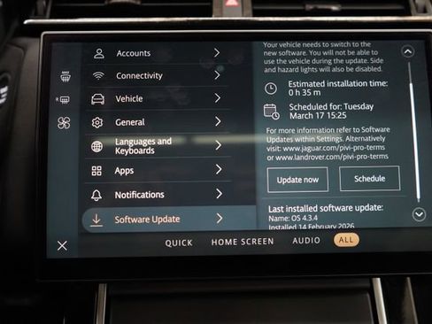 Used 2024 Land Rover Range Rover Velar Dynamic SE image 49