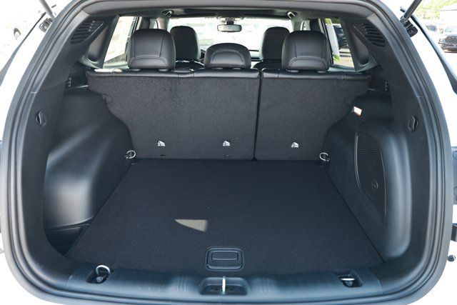 New 2026 Jeep Compass Latitude AWD/4WD image 10