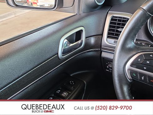 Used 2018 Jeep Grand Cherokee Limited w/ Trailer Tow Group IV AWD/4WD image 23
