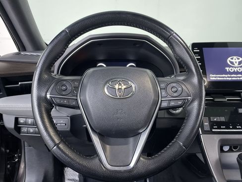 Used 2019 Toyota Avalon XLE image 14