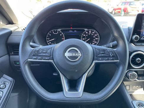 Used 2025 Nissan Sentra SV image 25