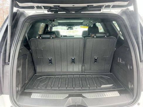 Used 2025 GMC Yukon AT4 image 27