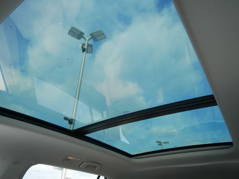 Used 2021 Volkswagen Atlas SEL image 35