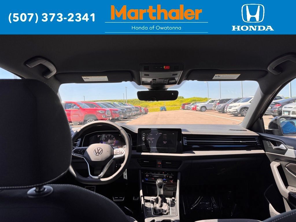 Used 2026 Volkswagen Jetta Sport FWD image 19