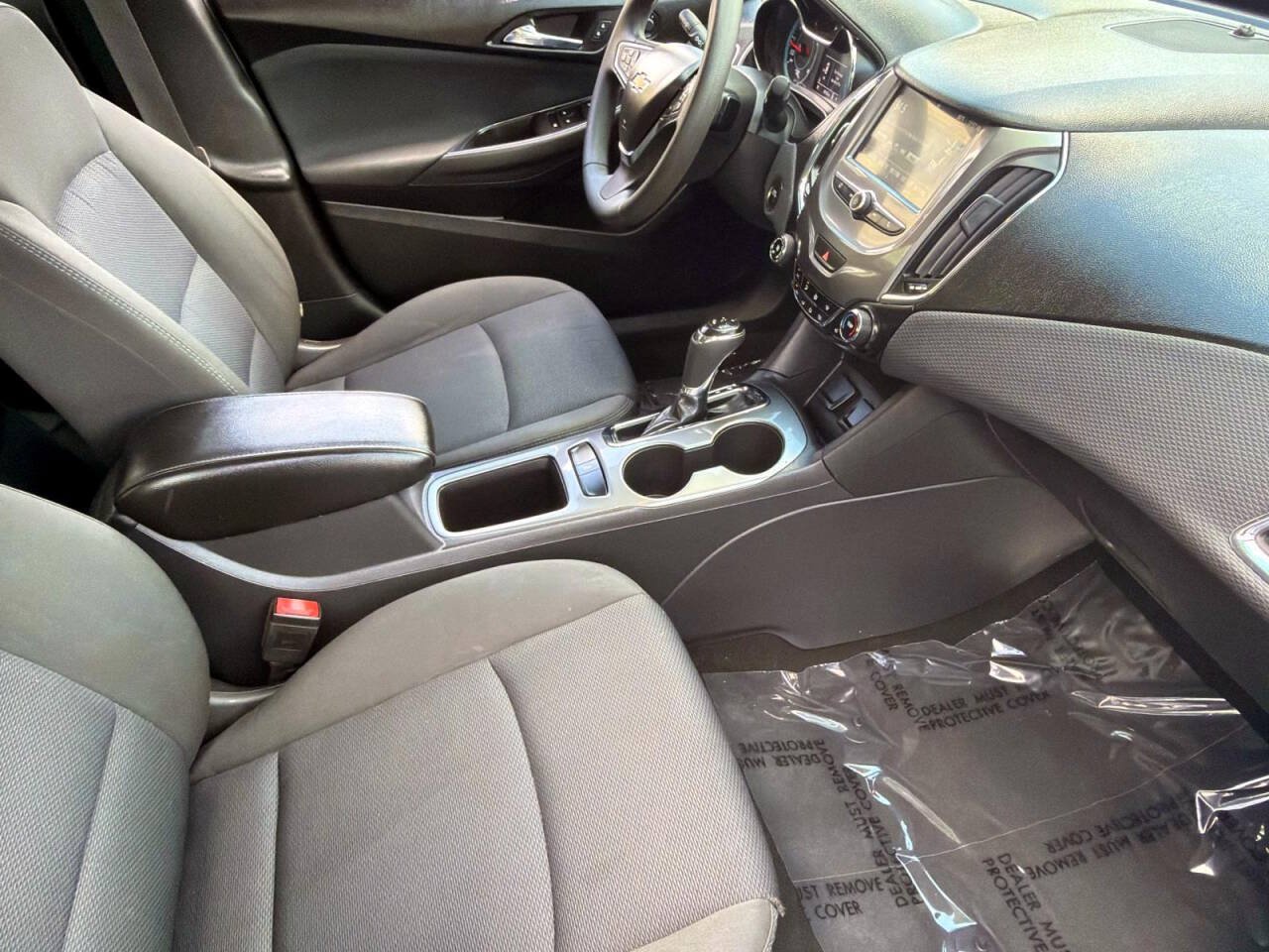 Used 2016 Chevrolet Cruze LT w/ Convenience Package FWD image 8