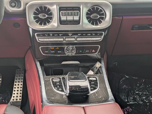Used 2024 Mercedes-Benz G 63 AMG 4MATIC image 6