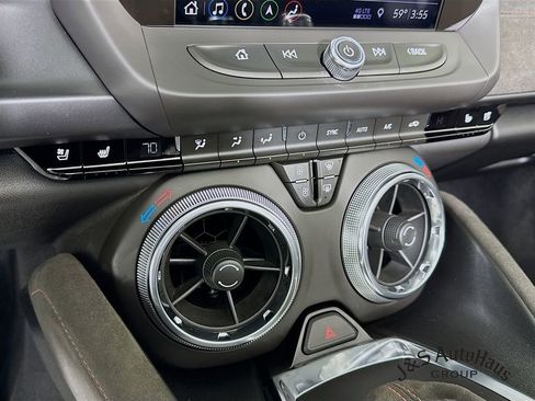 Used 2019 Chevrolet Camaro ZL1 image 20