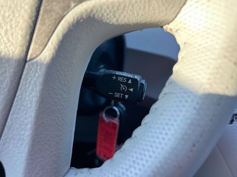 Used 2012 Toyota Sienna XLE AWD/4WD image 18