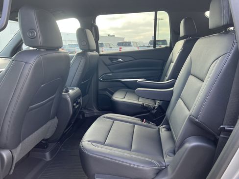 New 2026 Chevrolet Traverse LT w/ LPO, Floor Liner Package image 9