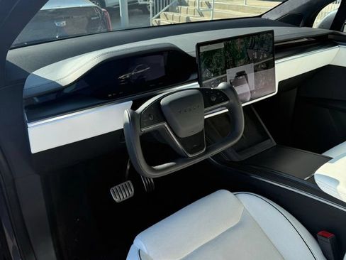 Used 2022 Tesla Model X Plaid AWD/4WD image 6