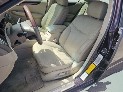 Used 2002 Lexus ES 330 w/ Premium Pkg FWD image 6