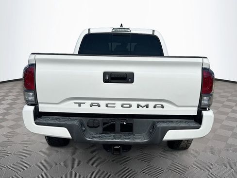 Used 2020 Toyota Tacoma TRD Sport RWD image 7