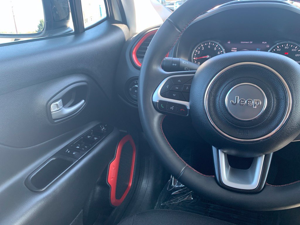 Used 2023 Jeep Renegade Trailhawk AWD/4WD image 12