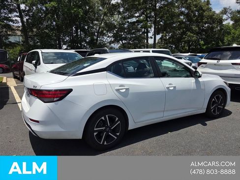 Used 2024 Nissan Sentra SV FWD image 16