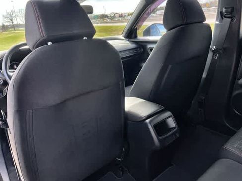 Used 2024 Honda HR-V Sport image 13