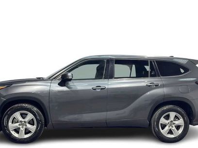 Used 2020 Toyota Highlander LE