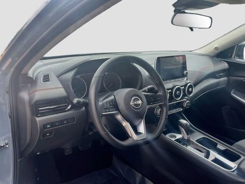 Used 2025 Nissan Sentra SR w/ Midnight Edition FWD image 9