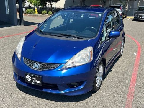 Used 2010 Honda Fit Sport image 3