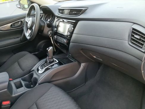 Used 2020 Nissan Rogue S AWD/4WD image 24