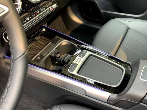 New 2026 Mercedes-Benz GLB 250 4MATIC image 7