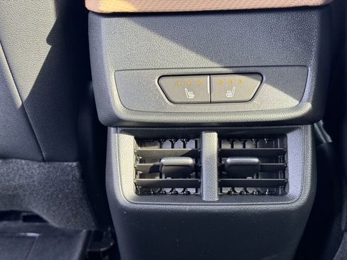 New 2026 Chevrolet Equinox ACTIV w/ Convenience Package III FWD image 9