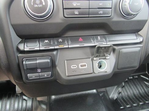 Used 2024 Chevrolet Silverado 1500 W/T w/ Trailering Package image 17