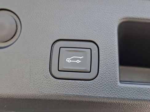 Used 2026 GMC Terrain AT4 AWD/4WD image 31