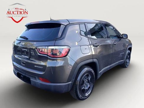 Used 2019 Jeep Compass Sport FWD image 5